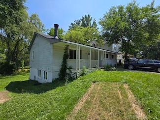 506 N Conklin Rd, Lake Orion, MI 48362