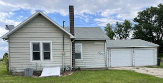 734 W Farmer St, Little York, IL 61453