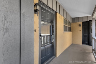 1107 E 45th Place Unit 11, Tulsa, OK 74105