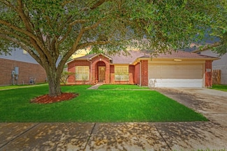 2210 Elm Forest Dr, Pearland, TX 77584