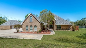 101 Creekpath Dr, Azle, TX 76020