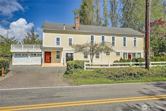 8494 NE Oddfellows Rd, Bainbridge Island, WA 98110