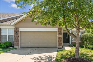 1706 Preston Centre Dr, Fenton, MO 63026