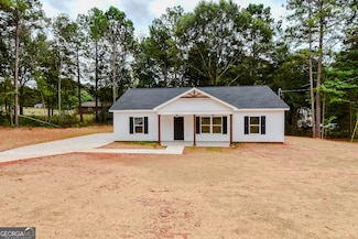 105 Alexandria Way, Sunset Village, GA 30286