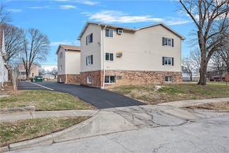 612 W Macon St, Decatur, IL 62522