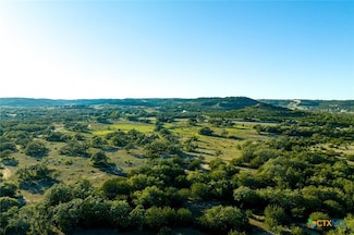 5548 Highway 281, Blanco, TX 78606