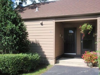 3337 Beacon St Unit 43C, North Chicago, IL 60064