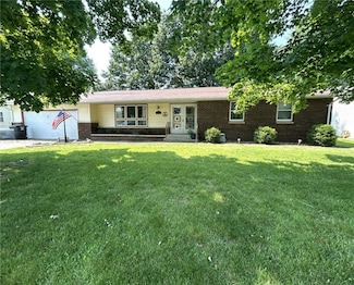601 Holiday Dr, Effingham, IL 62401