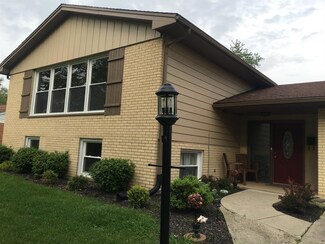 613 Regent Dr, Middletown, OH 45044