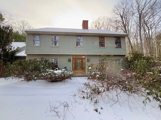 5 W Gate Dr, Bow, NH 03304
