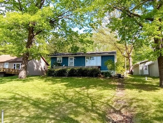 3764 S Lake Dr, Beaverton, MI 48612