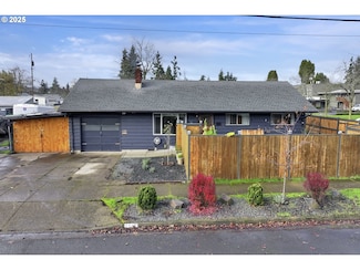 1180 12th St, Springfield, OR 97477