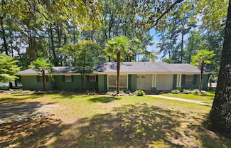 1607 N Lakewood, Magnolia, AR 71753