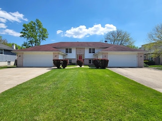 929 Monterrey Ct Unit C, Crown Point, IN 46307