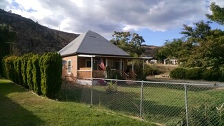 620 4th St, Chelan Falls, WA 98817