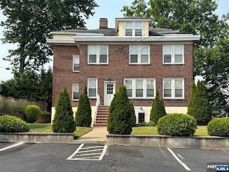 536 Lake Ave Unit 3, Lyndhurst, NJ 07071
