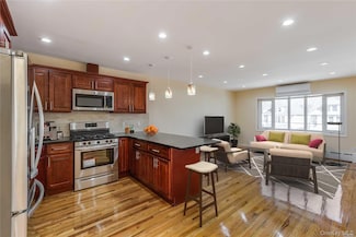 70-14 Olcott St Unit A, Forest Hills, NY 11375