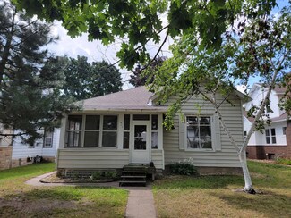 511 E 5th St, Winona, MN 55987