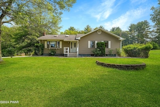 117 Fisher Ln, Milford, PA 18337