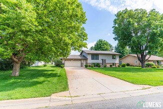 41 Greenstone Ln, Waite Park, MN 56387