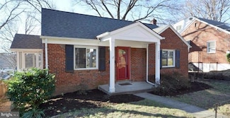 2004 S Quincy St, Arlington, VA 22204