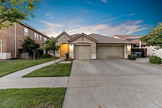 2175 Lester Ave, Clovis, CA 93619