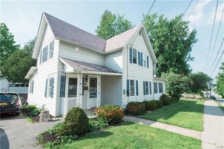 21 Bolton Ave, Alexandria Bay, NY 13607