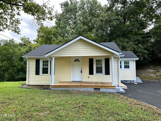 215 Hart Rd, Elizabethton, TN 37643