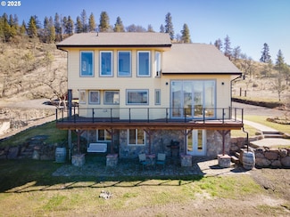 1642 Morgensen Rd, Mosier, OR 97040
