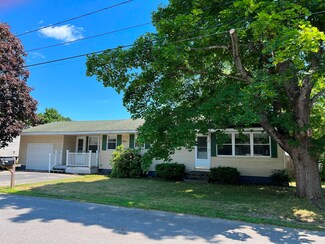 3 Labonte Ave E, Saco, ME 04072