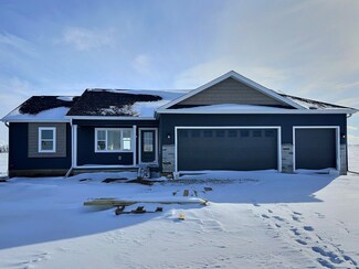110 W 2nd St, Friesland, WI 53935