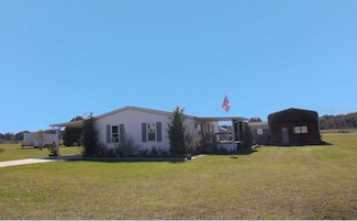 1361 NW 12th Ln, Lake Panasoffkee, FL 33538