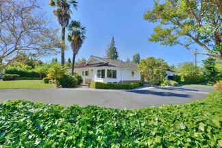 12811 Regan Ln, Saratoga, CA 95070