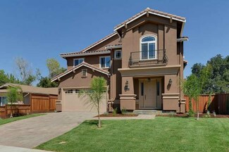 3372 Woodside Ln, San Jose, CA 95121
