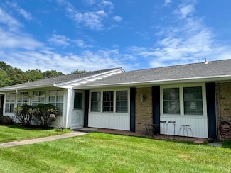 369 Woodbridge Dr Unit 55+, Ridge, NY 11961