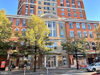 1220 N Fillmore St Unit PH08, Arlington, VA 22201