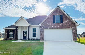 14266 Swan Ridge Cir, Gulfport, MS 39503