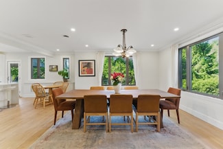 15 Park Ave, Newton, MA 02458