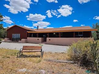 189 Whispering Cedars Rd, Jamestown, NM 87347