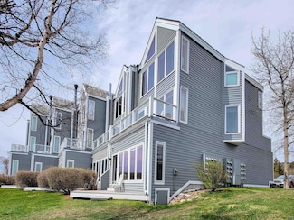 7192 W Highway 61 Unit Bluefin Bay Unit 24, Tofte, MN 55615