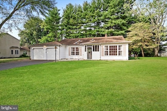 835 Hughes Dr, Trenton, NJ 08690
