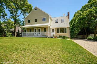 7 Brady Rd, Sagamore Beach, MA 02562