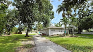 3308 3rd Ave W, Bradenton, FL 34205