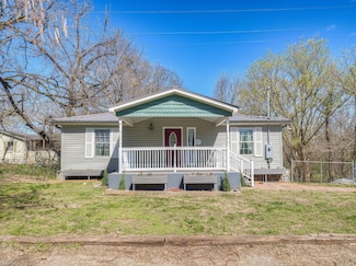 2527 W Perkins St, Joplin, MO 64801