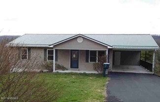 2552 Pinewood Dr, Draper, VA 24324
