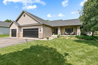 805 Northstar Dr, Sartell, MN 56377