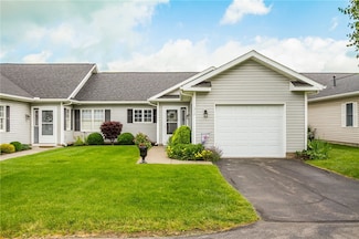 312 Walker Dr, Canandaigua, NY 14424