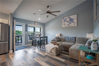 40 Lighthouse Rd Unit 3-403, Lake Ozark, MO 65049