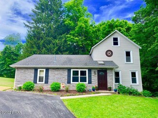 219 Vine St, Honesdale, PA 18431