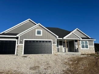 N59W25898 Amberwood Ct, Lisbon, WI 53089